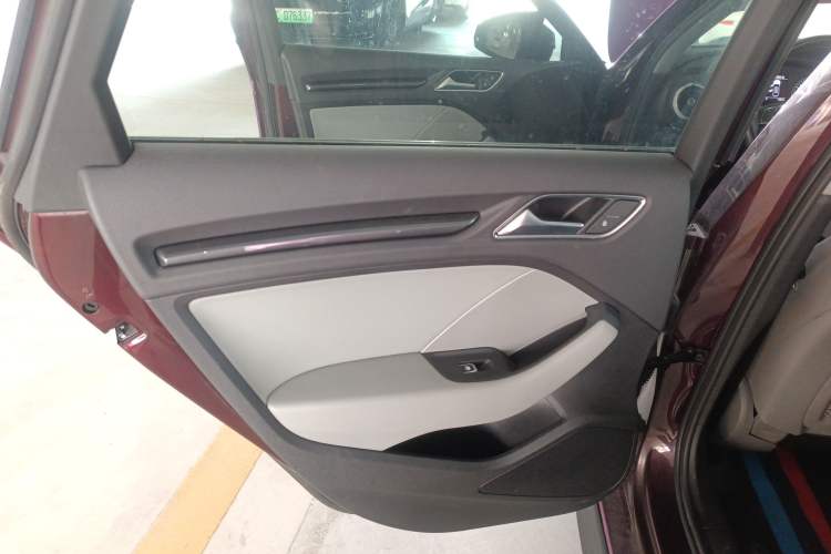 Used Audi A3 2019 Limousine 35 TFSI Fashion Edition China VI Emission Standard Left Rear Door Interior