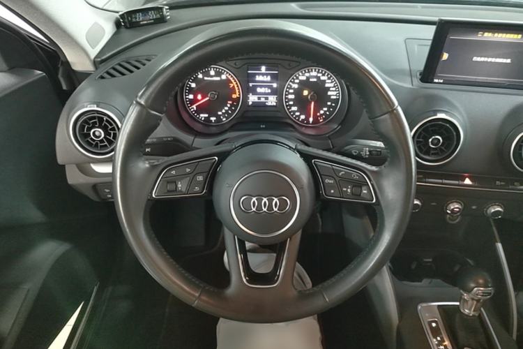 Used Audi A3 2019 Sportback 35 TFSI Ambition China V Steering Wheel
