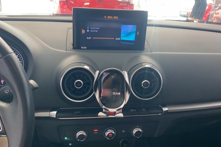 Used Audi A3 2019 Limousine 35 TFSI Ambition China V Audio And AC Panel