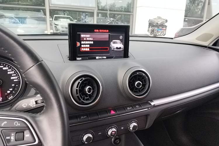 Used Audi A3 2019 Limousine 35 TFSI Ambition China VI Audio And AC Panel