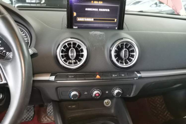 Used Audi A3 2019 Sportback 35 TFSI Ambition China VI Audio And AC Panel