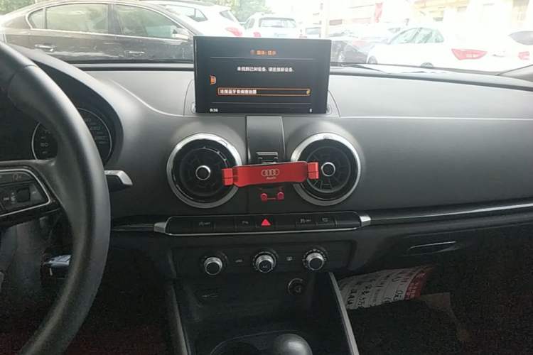 Used Audi A3 2019 Sportback 35 TFSI Fashion Edition China VI Emission Standard Audio And AC Panel