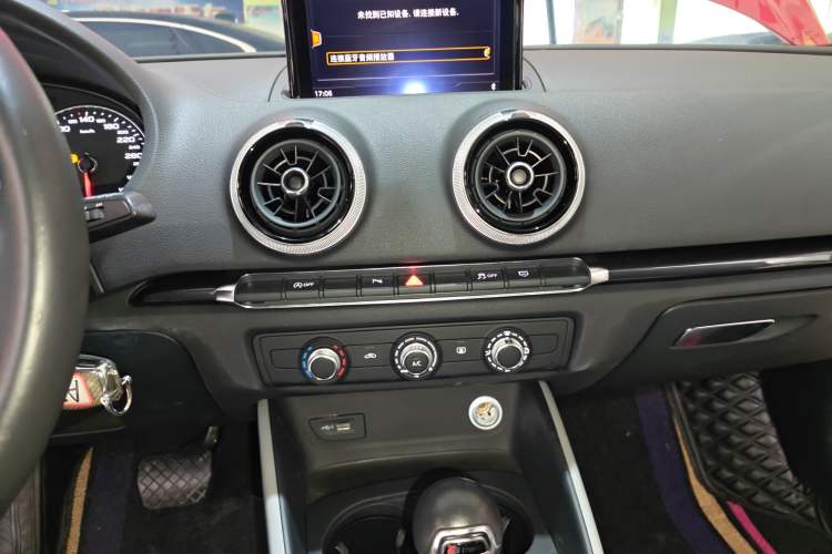 Used Audi A3 2019 Sportback 35 TFSI Fashion Edition China V Audio And AC Panel