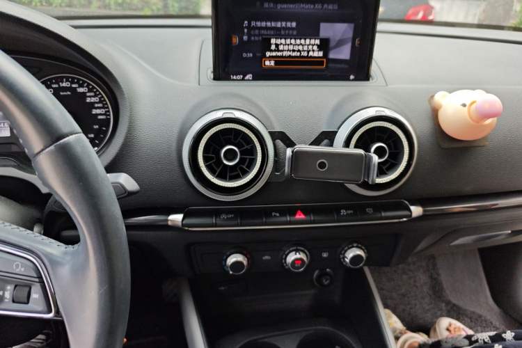 Used Audi A3 2019 Limousine 35 TFSI Fashion Edition China VI Emission Standard Audio And AC Panel