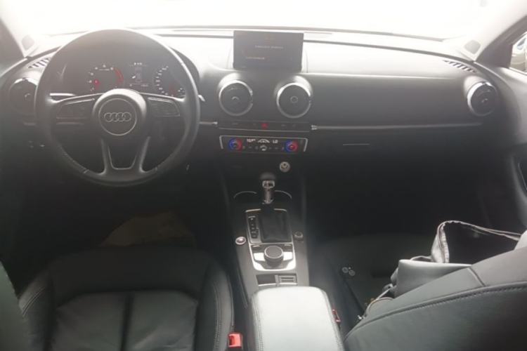 Used Audi A3 2019 Limousine 35 TFSI Style Edition China VI Emission Standard Center Console