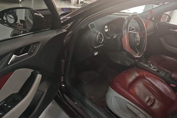 Used Audi A3 2019 Limousine 35 TFSI Ambition China V Driver Seat
