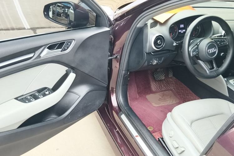 Used Audi A3 2019 Limousine 35 TFSI Fashion Edition China VI Emission Standard Driver Seat