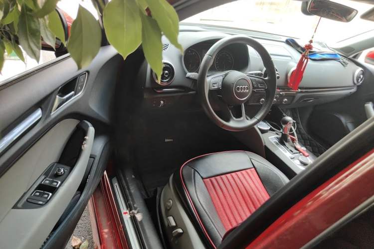 Used Audi A3 2019 Limousine 35 TFSI Fashion Edition China VI Emission Standard Driver Seat
