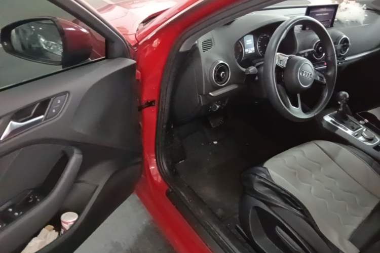 Used Audi A3 2019 Sportback 35 TFSI Ambition China VI Driver Seat