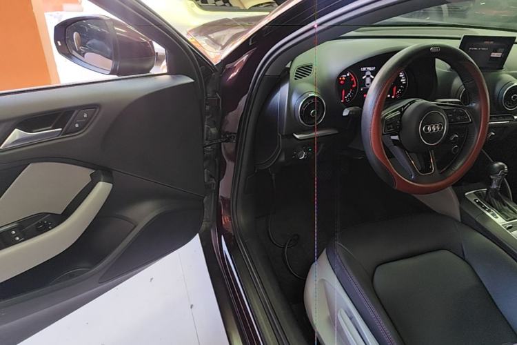 Used Audi A3 2019 Limousine 35 TFSI Ambition China VI Driver Seat