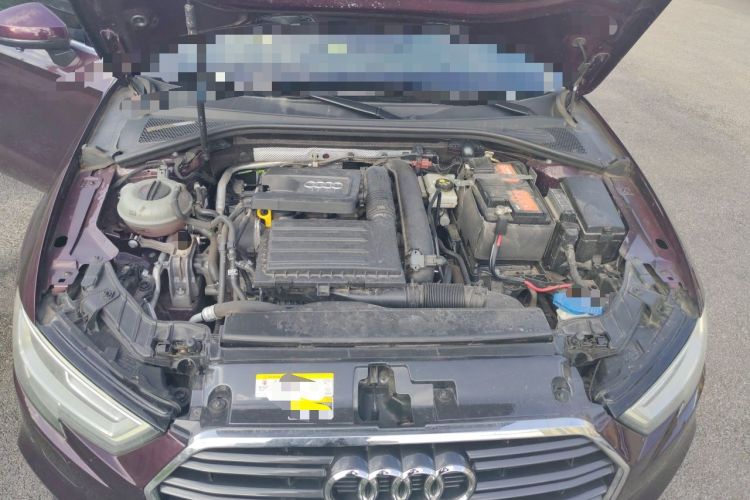 Used Audi A3 2019 Limousine 35 TFSI Fashion Edition China V standard Engine Bay