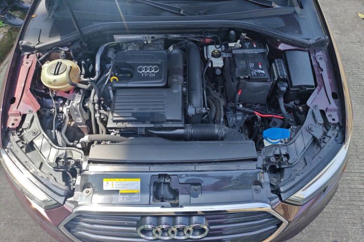 Used Audi A3 2019 Limousine 35 TFSI Fashion Edition China V standard Engine Bay