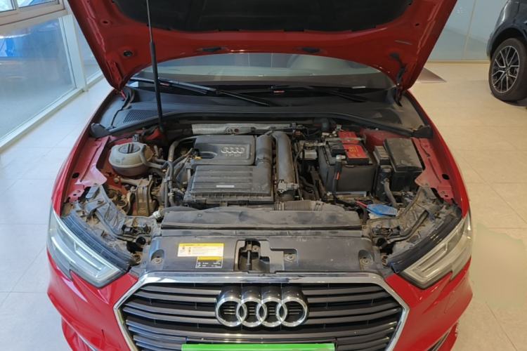 Used Audi A3 2019 Limousine 35 TFSI Fashion Edition China V standard Engine Bay