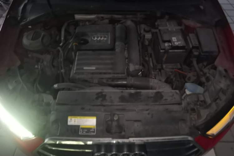 Used Audi A3 2019 Limousine 35 TFSI Ambition China V Engine Bay
