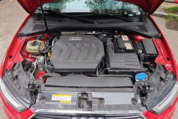 Used Audi A3 2019 Sportback 40 TFSI Sporty Model China VI Engine Bay