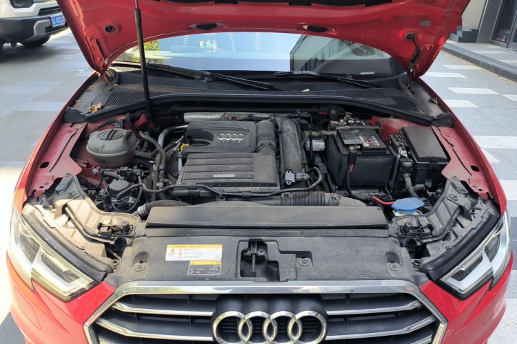 Used Audi A3 2019 Limousine 35 TFSI Ambition China VI Engine Bay Left