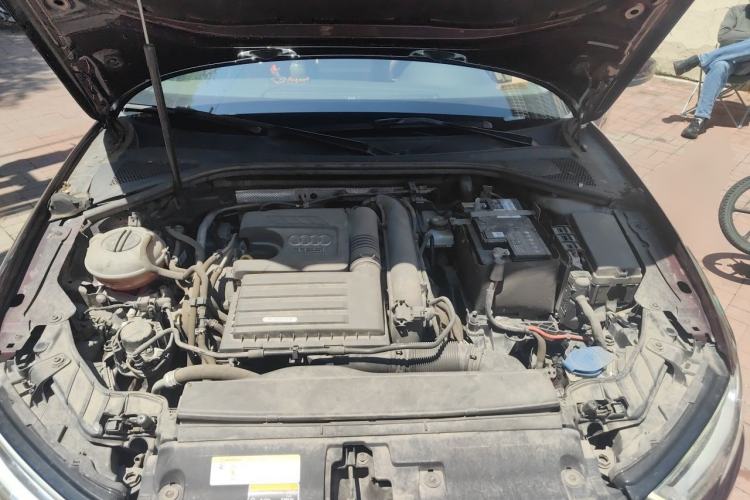 Used Audi A3 2019 Limousine 35 TFSI Style Edition China VI Emission Standard Engine Bay