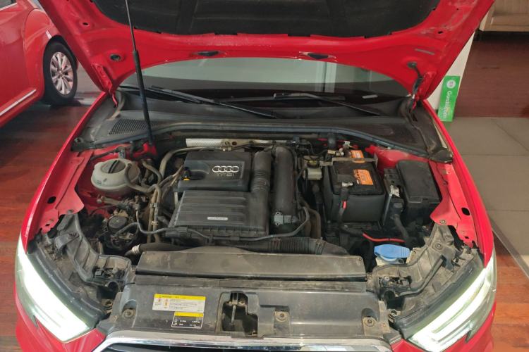 Used Audi A3 2019 Sportback 35 TFSI Sporty Version China VI Engine Bay