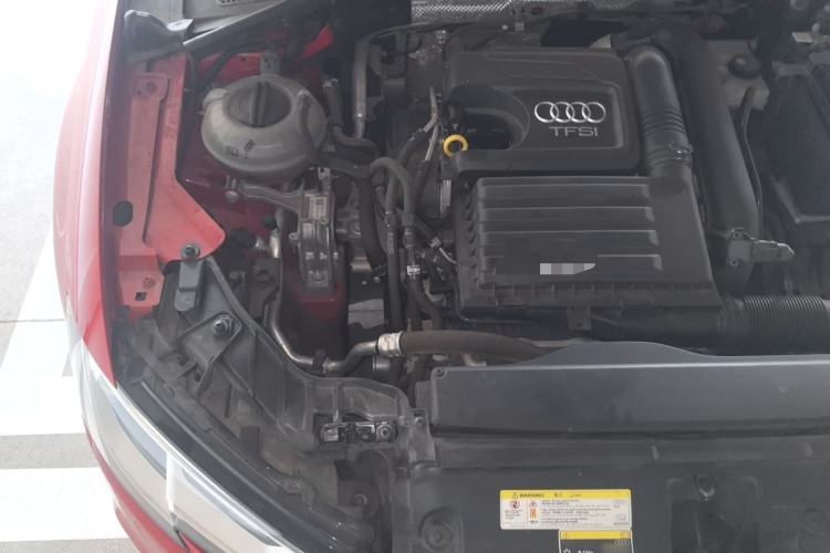 Used Audi A3 2019 Limousine 35 TFSI Ambition China VI Engine Bay Right