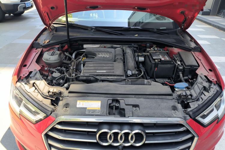 Used Audi A3 2019 Limousine 35 TFSI Ambition China VI Engine Bay Right