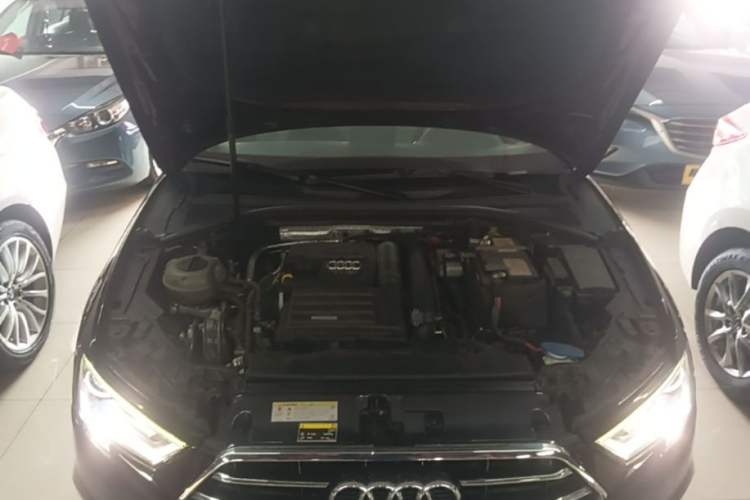 Used Audi A3 2019 Sportback 35 TFSI Ambition China V Engine Bay