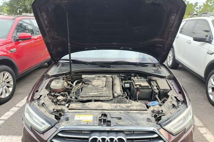 Used Audi A3 2019 Limousine 35 TFSI Style Edition China VI Emission Standard Engine Bay