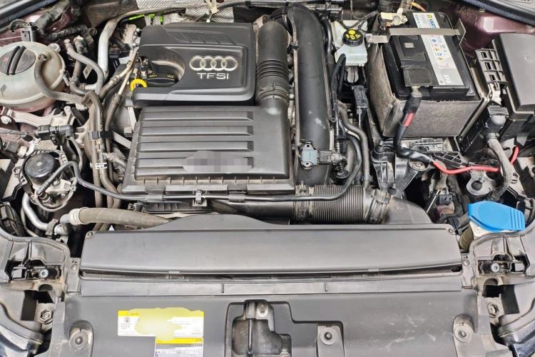 Used Audi A3 2019 Limousine 35 TFSI Ambition China VI Engine Bay