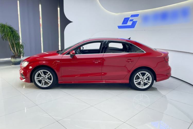 Used Audi A3 2019 Limousine 35 TFSI Fashion Edition China V standard Exterior 2