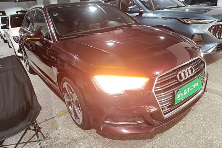 Used Audi A3 2019 Sportback 35 TFSI Sporty Version China VI Front Right 45 Deg