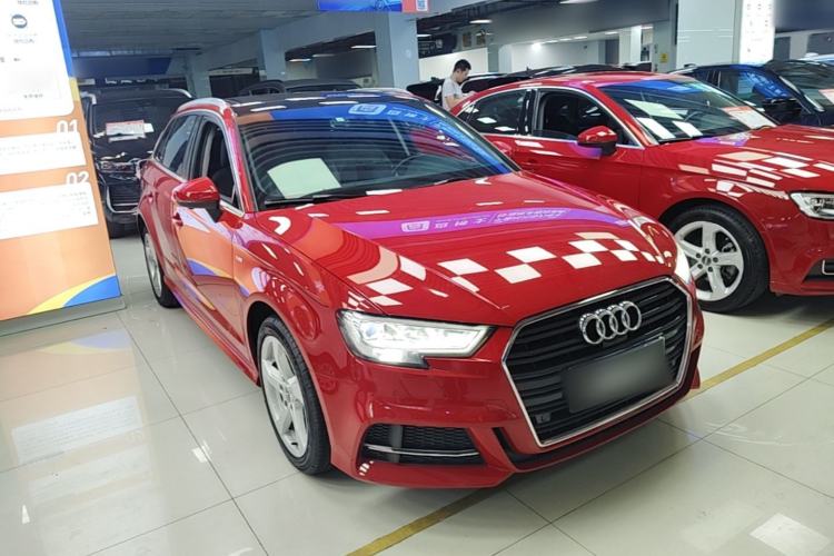 Used Audi A3 2019 Sportback 35 TFSI Fashion Edition China VI Emission Standard Front Right 45 Deg