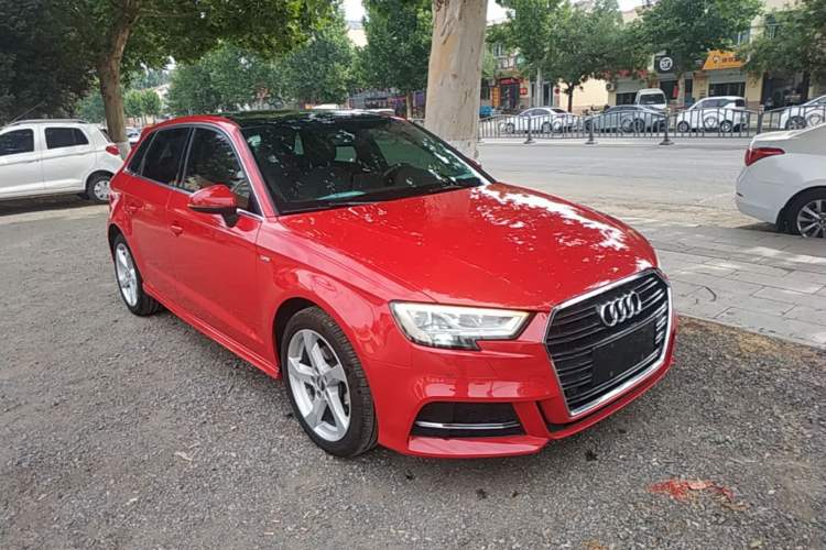 Used Audi A3 2019 Sportback 35 TFSI Fashion Edition China VI Emission Standard Front Right 45 Deg