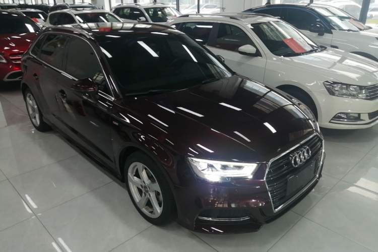Used Audi A3 2019 Sportback 35 TFSI Fashion Edition China VI Emission Standard Front Right 45 Deg