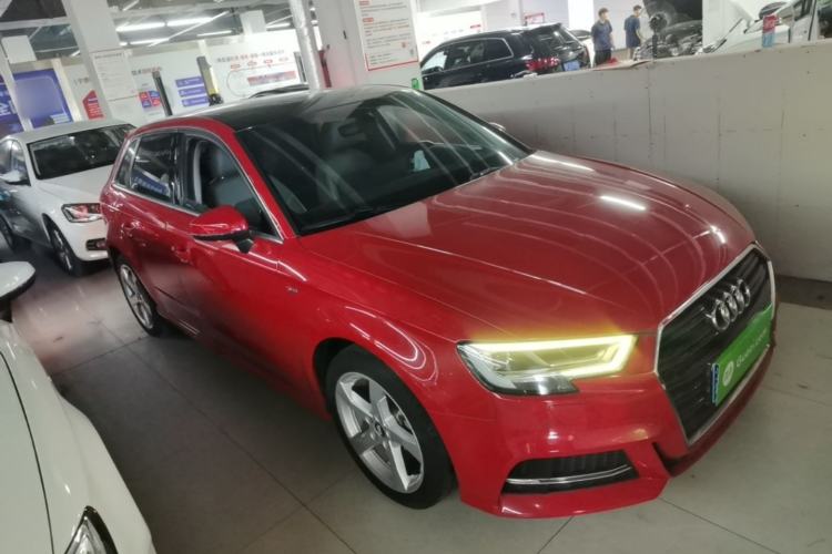 Used Audi A3 2019 Sportback 35 TFSI Fashion Edition China VI Emission Standard Front Right 45 Deg