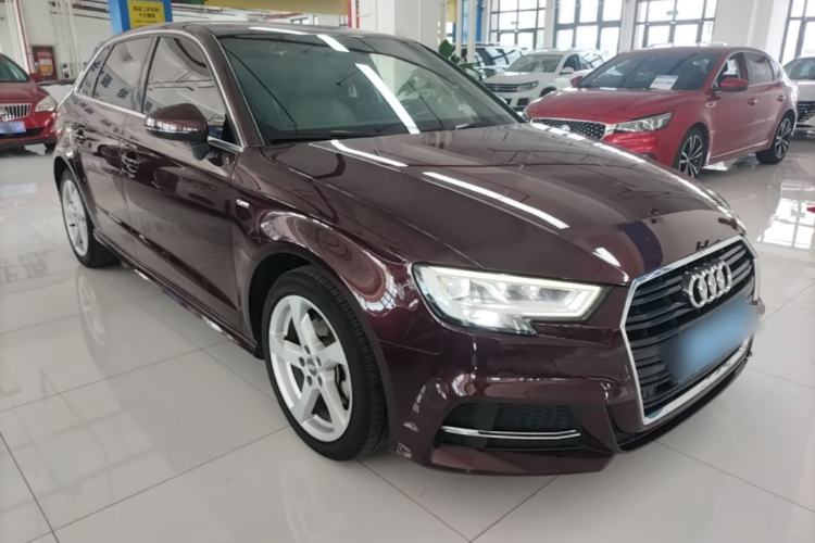 Used Audi A3 2019 Sportback 35 TFSI Fashion Edition China VI Emission Standard Front Right 45 Deg