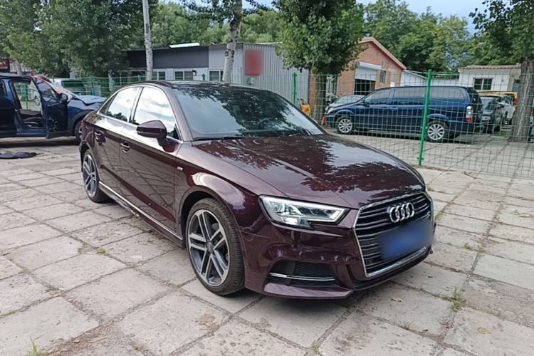 Used Audi A3 2019 Limousine 35 TFSI Sporty Version China VI Front Right 45 Deg