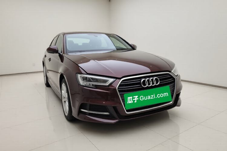 Used Audi A3 2019 Limousine 35 TFSI Fashion Edition China VI Emission Standard Front Right 45 Deg