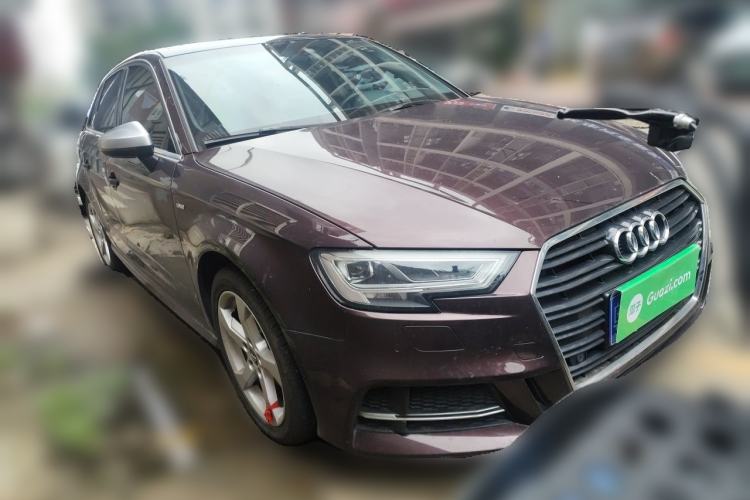 Used Audi A3 2019 Sportback 35 TFSI Fashion Edition China VI Emission Standard Front Right 45 Deg