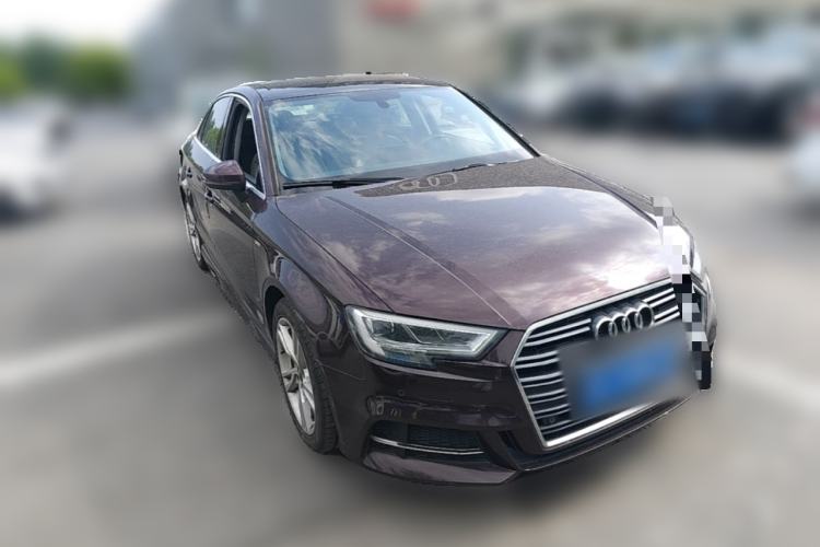 Used Audi A3 2019 Limousine 35 TFSI Fashion Edition China VI Emission Standard Front Right 45 Deg