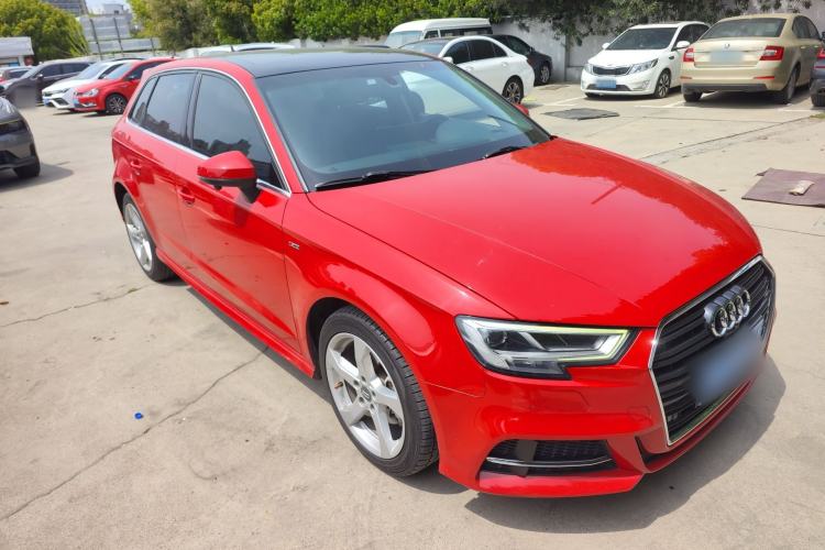 Used Audi A3 2019 Sportback 35 TFSI Fashion Edition China VI Emission Standard Front Right 45 Deg