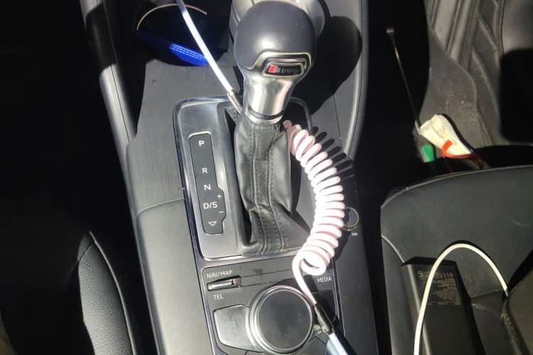 Used Audi A3 2019 Limousine 35 TFSI Style Version China V Emission Standard Gear Lever