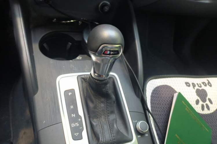 Used Audi A3 2019 Limousine 35 TFSI Ambition China VI Gear Lever