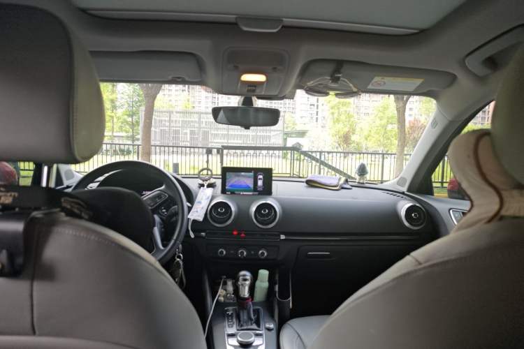 Used Audi A3 2019 Sportback 35 TFSI Fashion Edition China VI Emission Standard Headliner