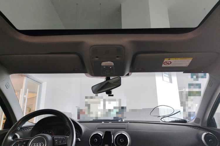 Used Audi A3 2019 Limousine 35 TFSI Fashion Edition China VI Emission Standard Headliner