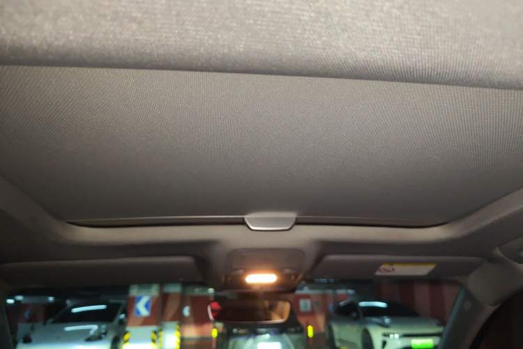 Used Audi A3 2019 Limousine 35 TFSI Fashion Edition China VI Emission Standard Headliner