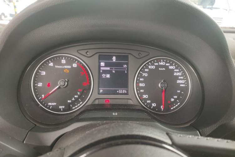 Used Audi A3 2019 Limousine 35 TFSI Fashion Edition China VI Emission Standard Instrument Cluster