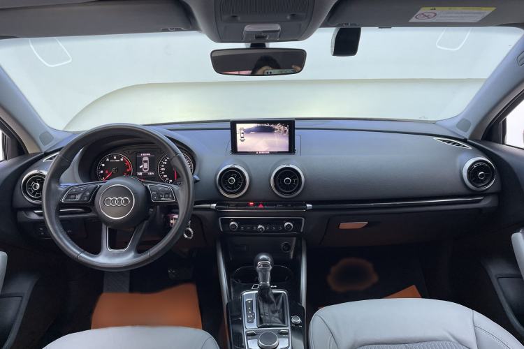 Used Audi A3 2019 Limousine 35 TFSI Fashion Edition China V standard Interior 1