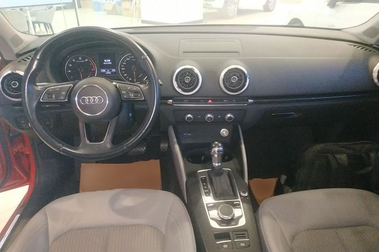 Used Audi A3 2019 Limousine 35 TFSI Fashion Edition China V standard Interior 2