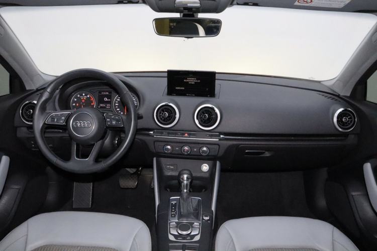 Used Audi A3 2019 Limousine 35 TFSI Fashion Edition China V standard Interior 3