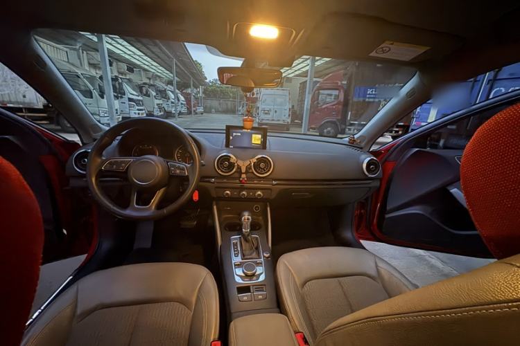 Used Audi A3 2019 Sportback 35 TFSI Fashion Edition China VI Emission Standard Interior 3
