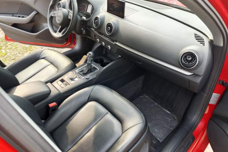 Used Audi A3 2019 Limousine 35 TFSI Ambition China V Interior 3